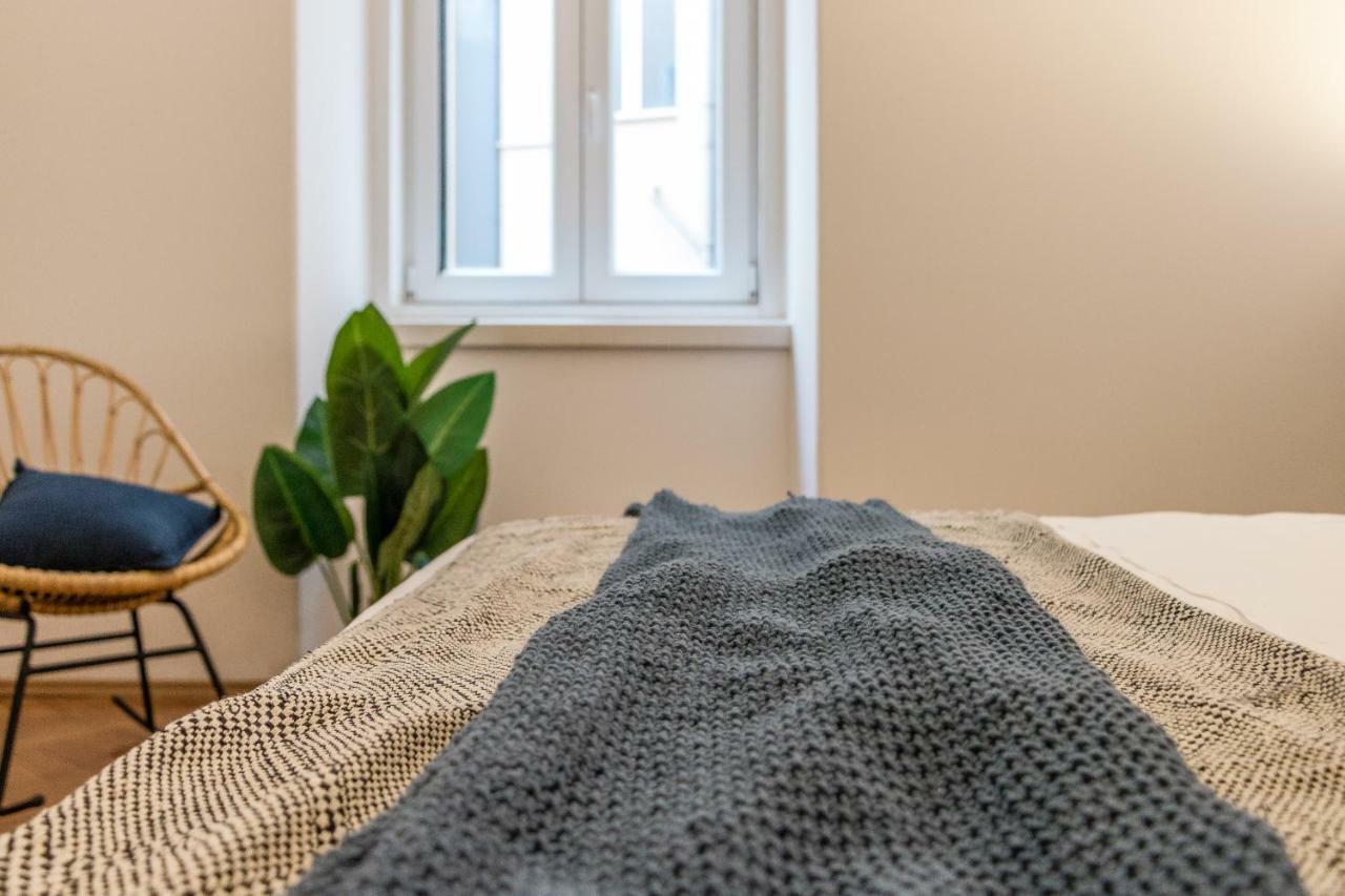 Pregiata Camera Con Bagno Privato - Blu Di Prussia Триест Экстерьер фото